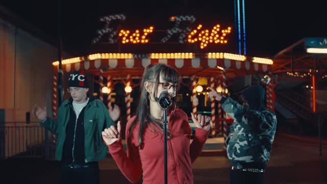 @byhellnah – LMK (Live bei First Flight)