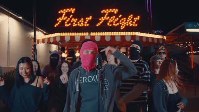@p1nklotion, @byqaoz & @seifenspender3000 – FLORIDSBOUNCE (Live bei First Flight)