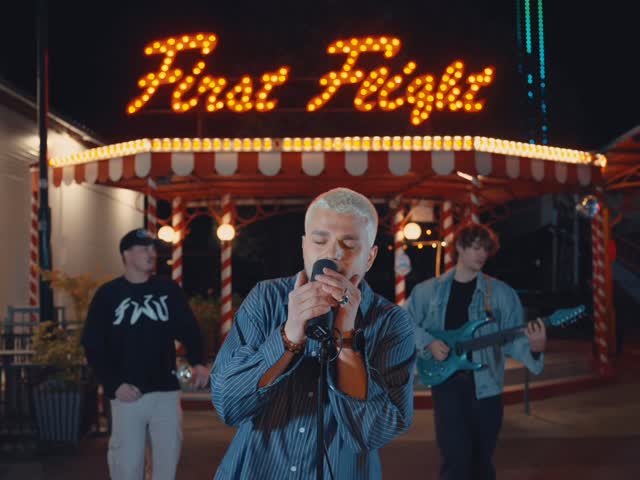 @wiesopamo – WIE DU (Live bei First Flight)